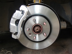 Замена тормозных дисков